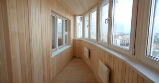 Отделка, остекление, утепление балконов в Евпатории от 209 руб. м/2.